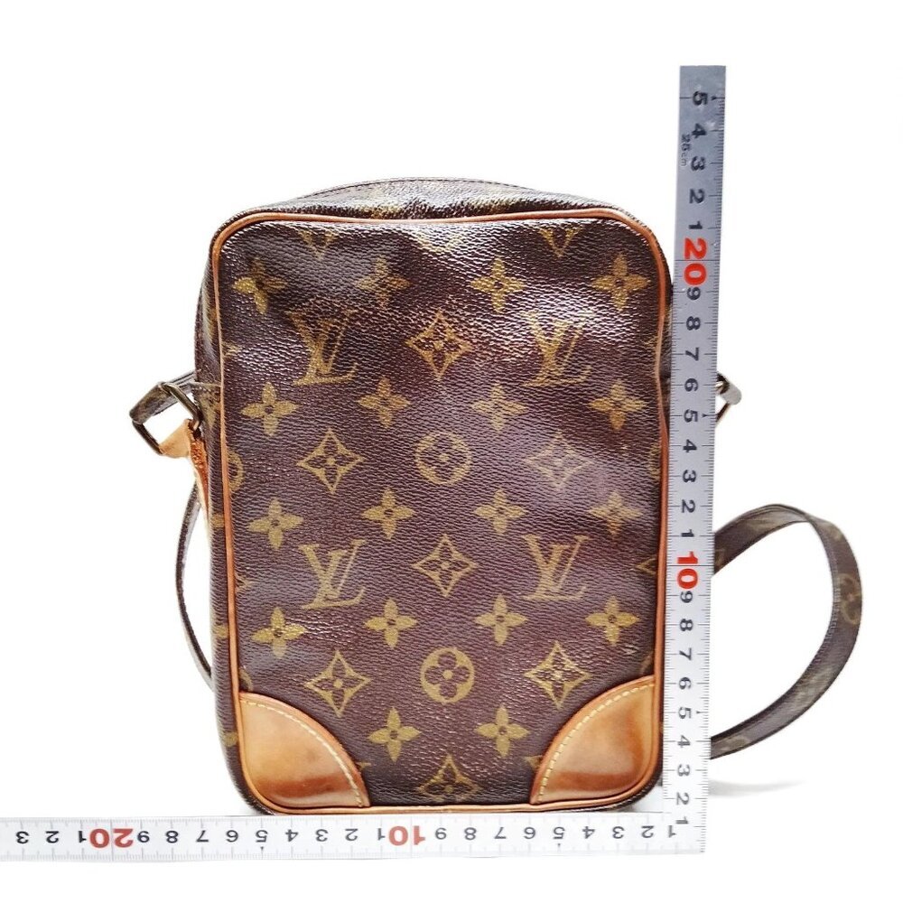 Authentic Louis Vuitton Amazone Monogram Crossbody Bag 239-112525 - Picture 3 of 10